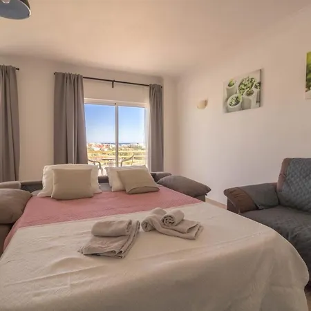 #11 Sea View City Swiming Pool Tenis Court Garage Apartment *