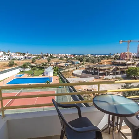 Apartment #11 Sea View City Swiming Pool Tenis Court Garage
